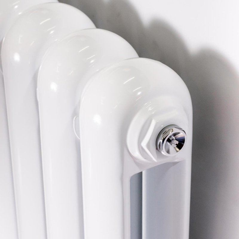 Cassius Vertical Radiator
White
Close up