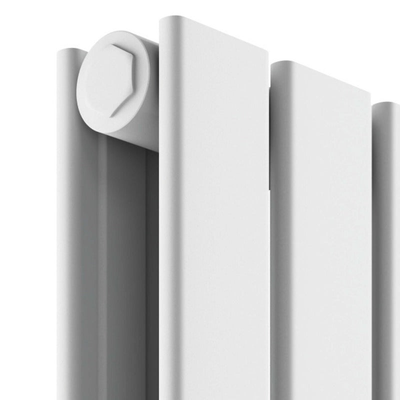 Bravo Vertical Double Radiator
White Close-up
