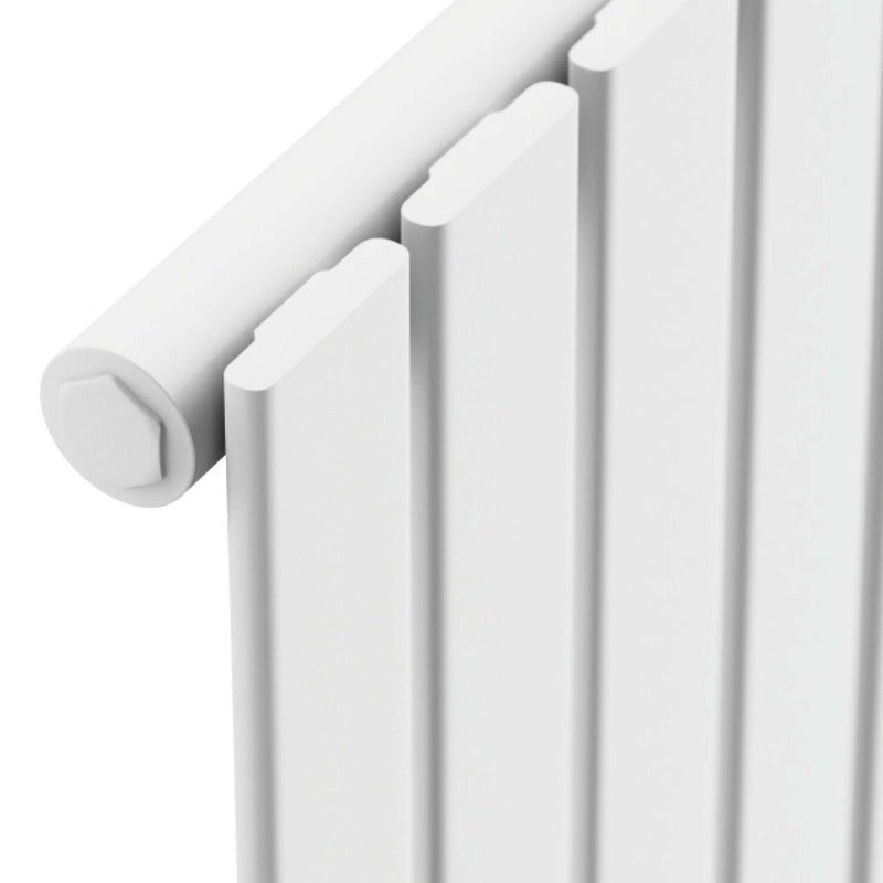 Bravo Vertical Single Radiator
White Close-up