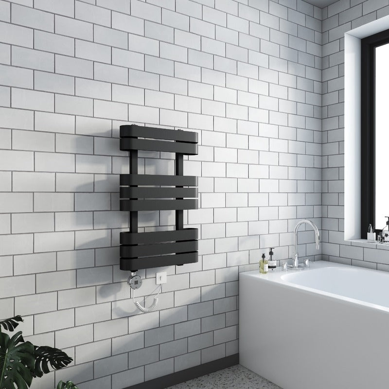 Electric Oasis Towel Radiator
850mm Height
Black 