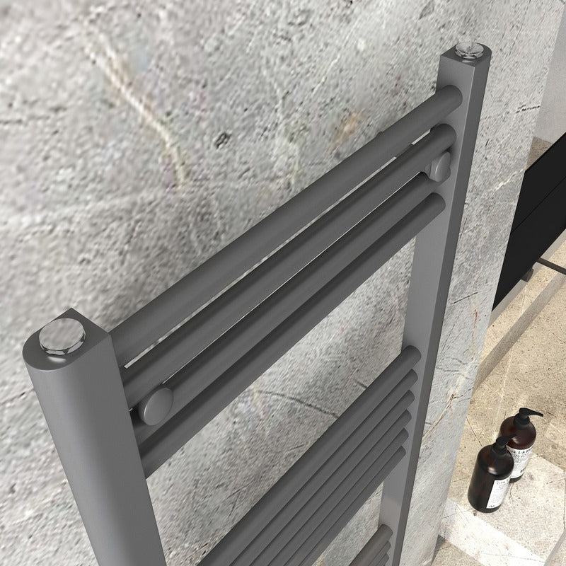 Detroit Towel Radiator
Anthracite
Closeup